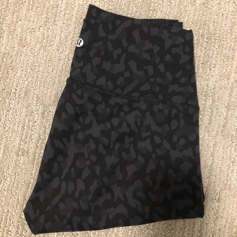 🔥SOLD🔥NWOT wunder train 7/8 pant size 6